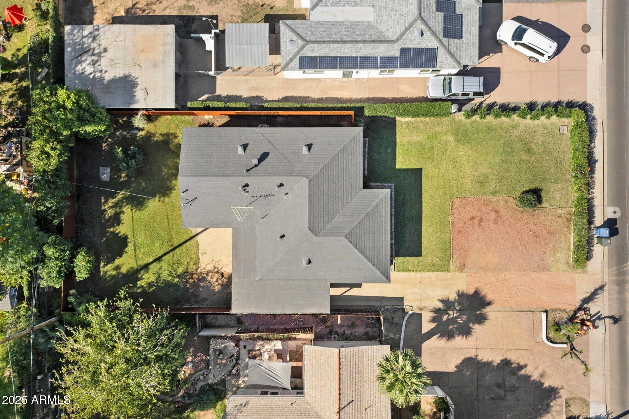1405 East Osborn Road Phoenix, AZ 85014 - Photo 30 of 30 an aerial view of residential houses with outdoor space