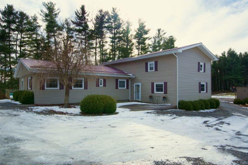 289 Rockcliff Road Rupert, WV 25984 - Photo 13 of 46 Gallery Image 13