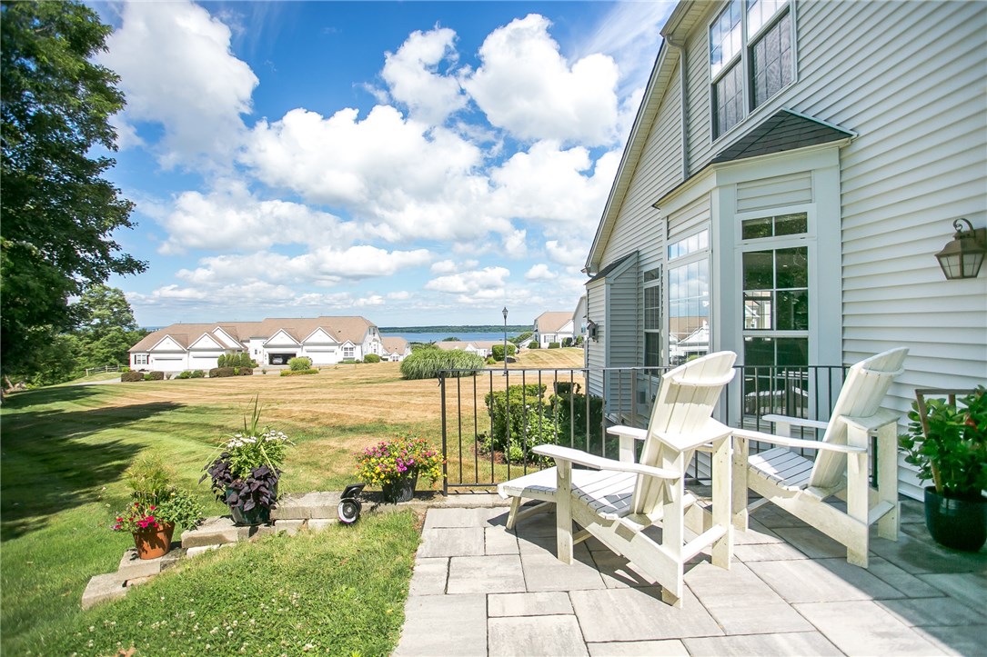 287 Rolling Hill Road Portsmouth, RI 02871 - Photo 2 of 29