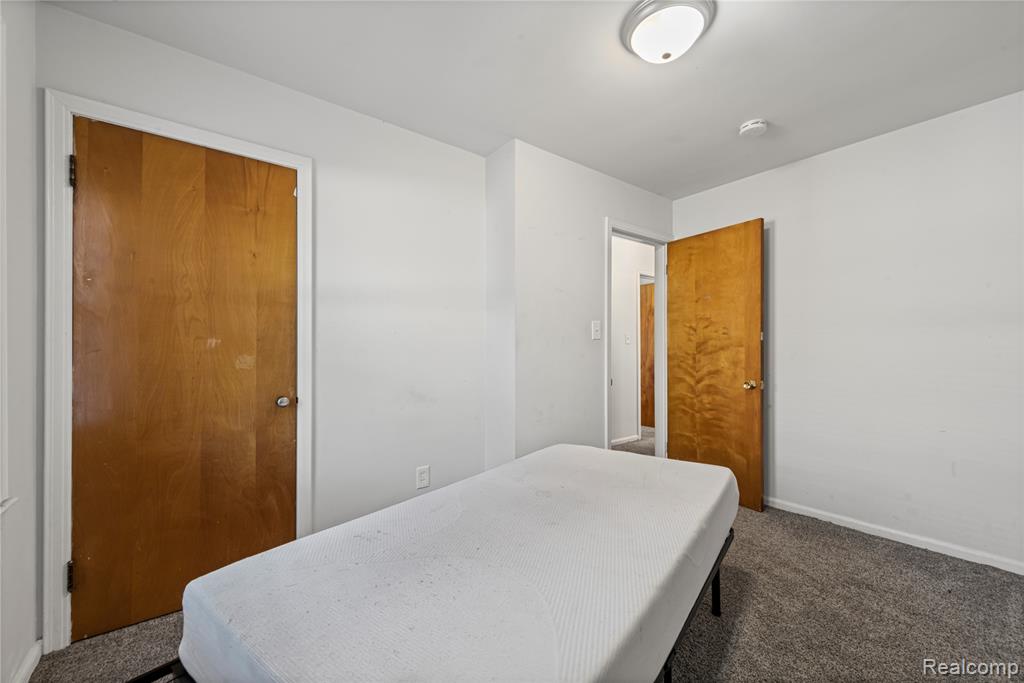 9627 Merriman Road Livonia, MI 48150 - Photo 18 of 38 Gallery Image 18