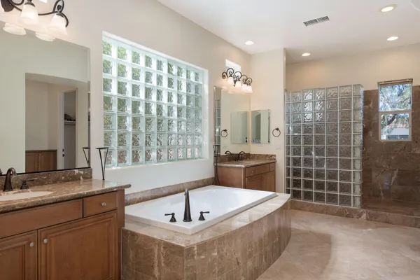 $14,000 | 136 Royal St Georges Way, Rancho Mirage, CA 92270