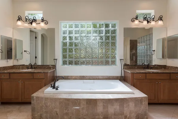 $14,000 | 136 Royal St Georges Way, Rancho Mirage, CA 92270