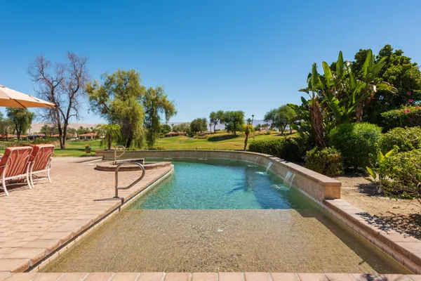$14,000 | 136 Royal St Georges Way, Rancho Mirage, CA 92270
