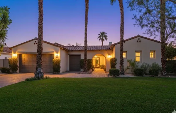 $14,000 | 136 Royal St Georges Way, Rancho Mirage, CA 92270