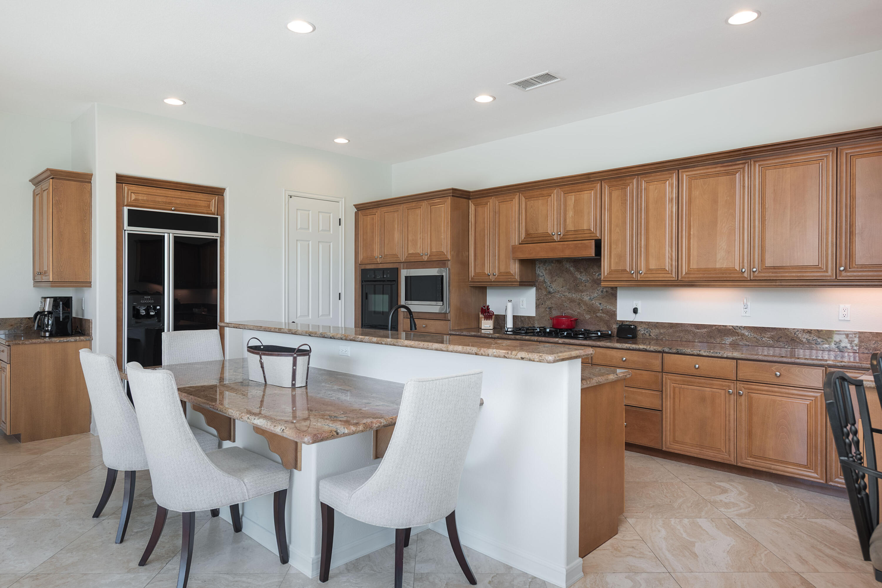 136 Royal St Georges Way Rancho Mirage, CA 92270 - Photo 5 of 67 JHP_0019