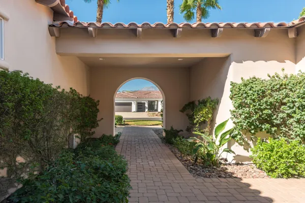 $14,000 | 136 Royal St Georges Way, Rancho Mirage, CA 92270