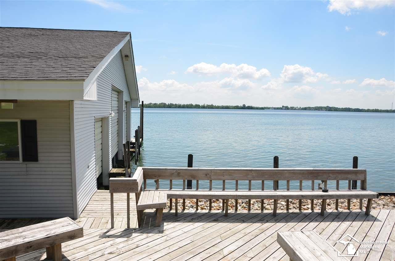 26055 East River Road Grosse Ile, MI 48138 - Photo 13 of 68