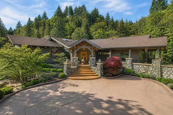 $4,500,000 | 237 Granite Street, Ashland, OR 97520