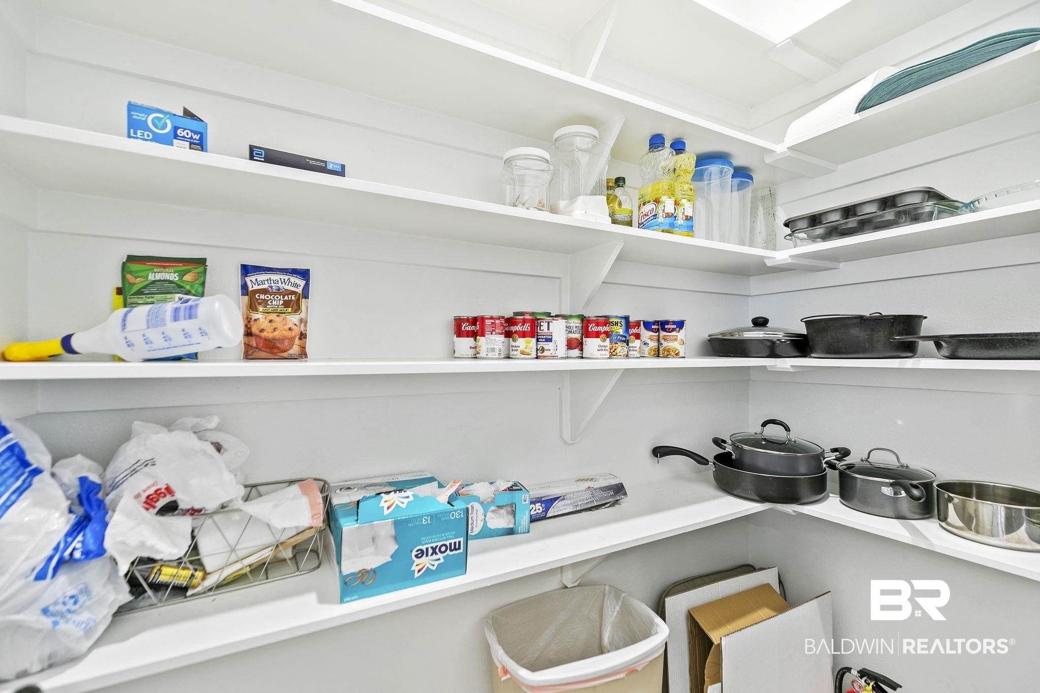 10140 Chipper Lane Foley, AL 36535 - Photo 25 of 72 View of pantry