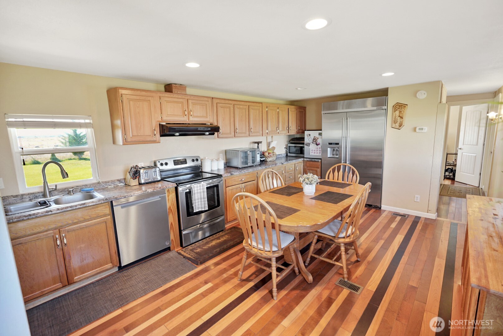 3968 7.8 Road Northeast Moses Lake, WA 98837 - Photo 7 of 37 Gallery Image 7