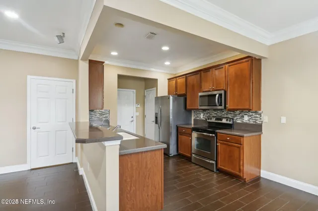 $2,150 | 4216 Metron Drive, Jacksonville, FL 32216