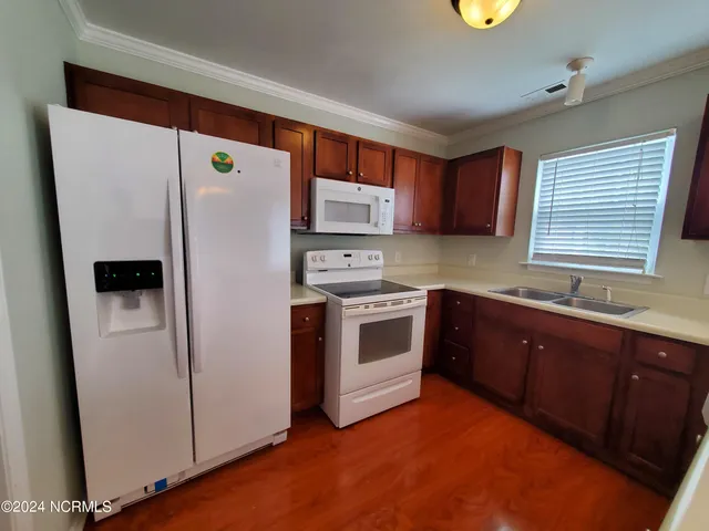 $1,400 | 1508 Manning Forest Drive, Unit C3, Greenville, NC 27834