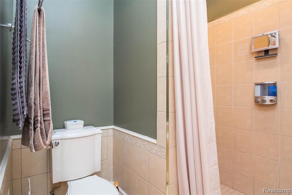 6009 Wayne Road Romulus, MI 48174 - Photo 24 of 58