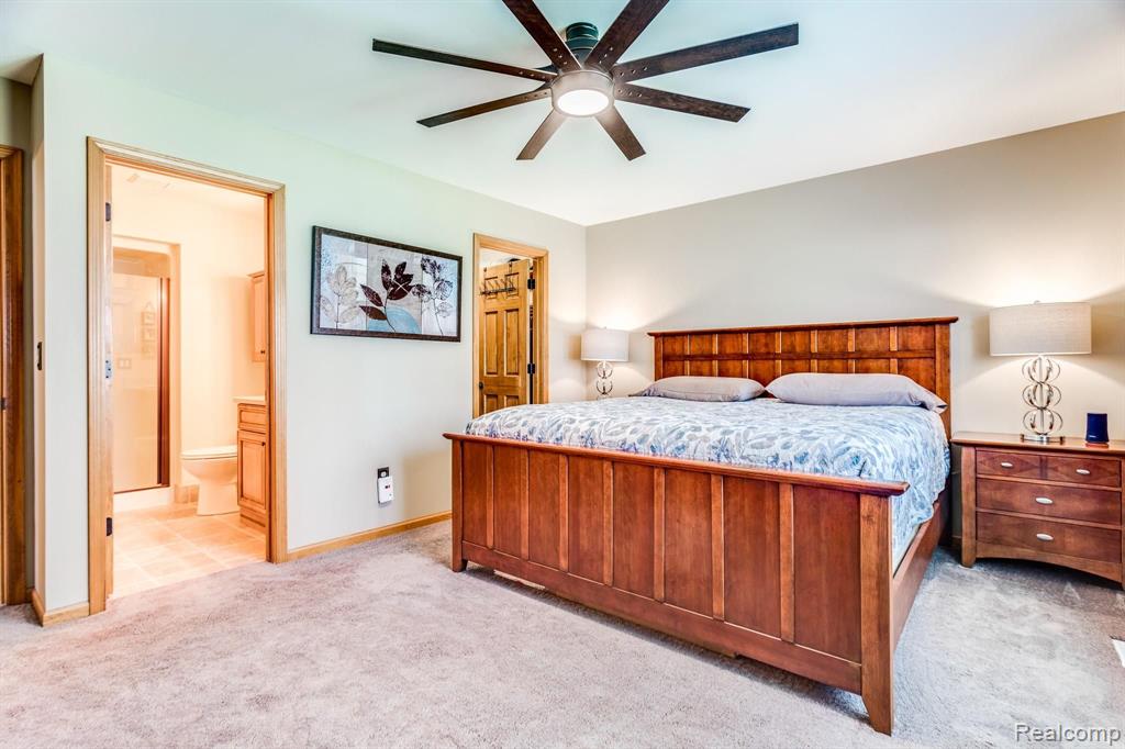 7276 Lakeshore Road Lakeport, MI 48059 - Photo 20 of 38