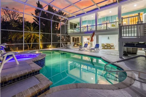 $2,295,000 | 746 Eagle Point Drive, Venice, FL 34285