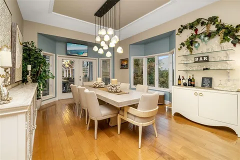 $2,295,000 | 746 Eagle Point Drive, Venice, FL 34285