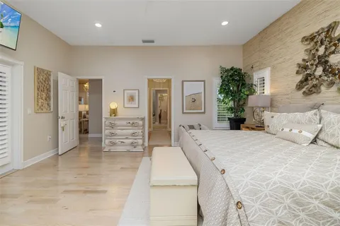 $2,295,000 | 746 Eagle Point Drive, Venice, FL 34285