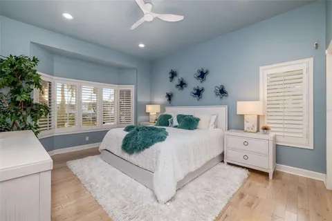 $2,295,000 | 746 Eagle Point Drive, Venice, FL 34285