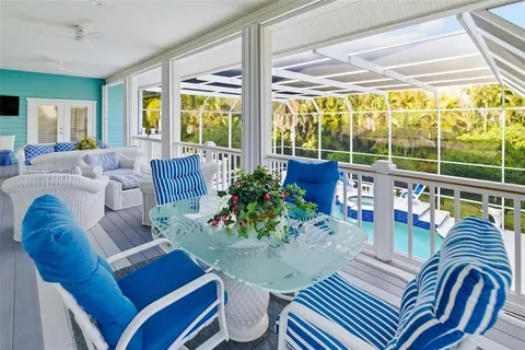 $2,295,000 | 746 Eagle Point Drive, Venice, FL 34285