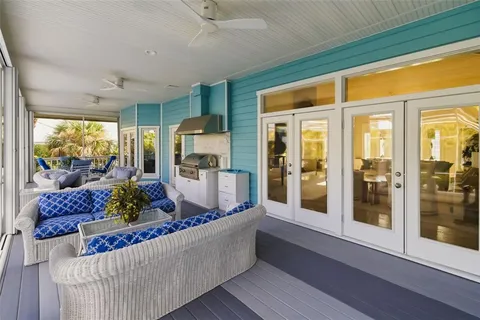 $2,295,000 | 746 Eagle Point Drive, Venice, FL 34285