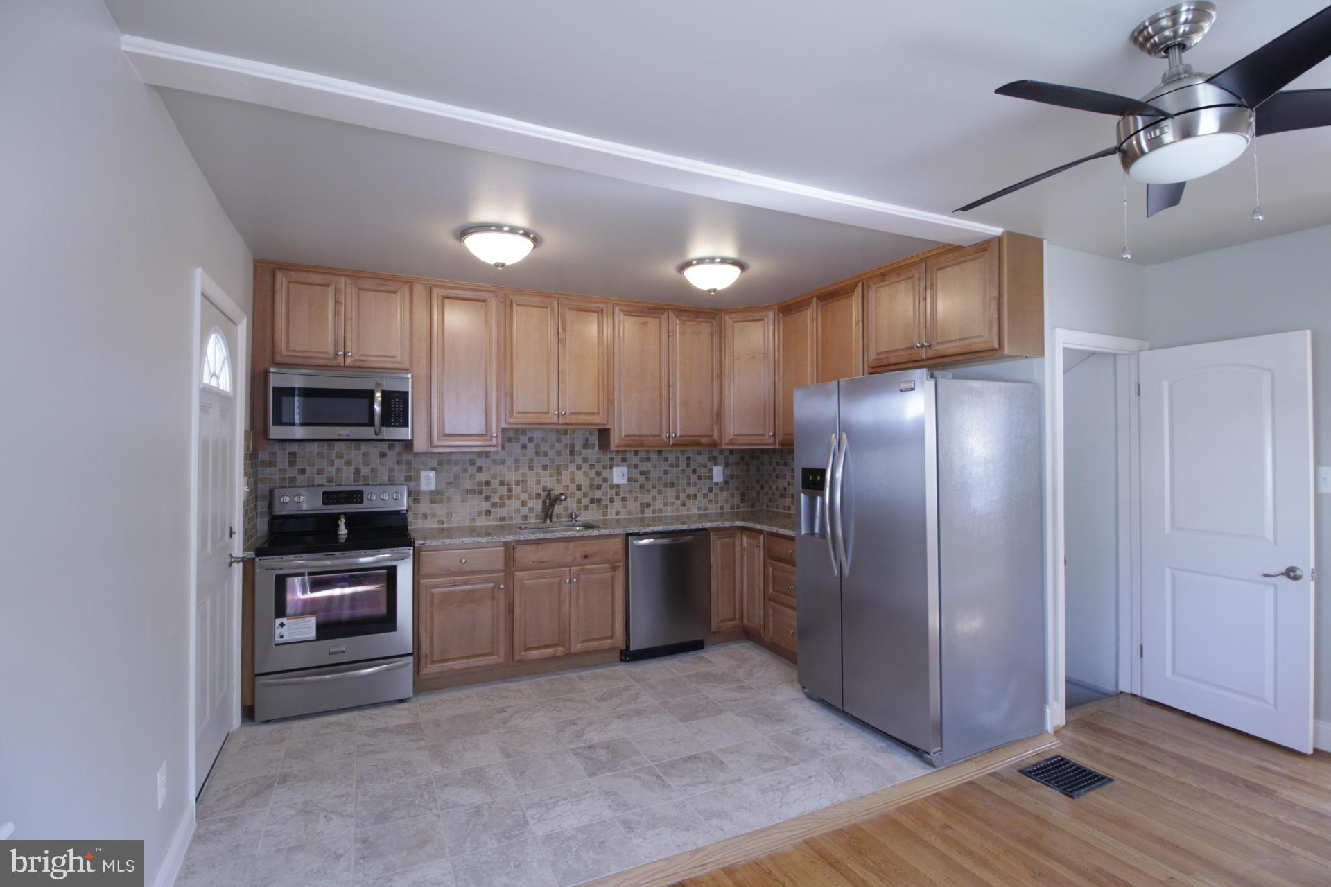 2524 Wycliffe Road Baltimore, MD 21234 - Photo 7 of 16 Kitchen