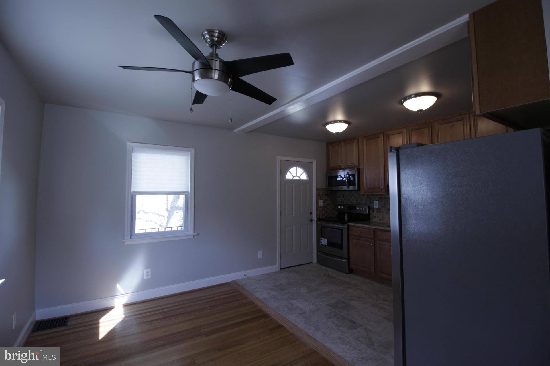 2524 Wycliffe Road Baltimore, MD 21234 - Photo 9 of 16 Kitchen/Dining Area
