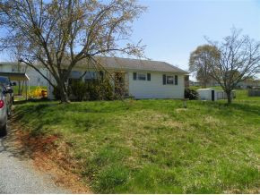 107 Walnut Road, Unit 1 Bristol, TN 37620 - Photo 1 of 19 FRONT