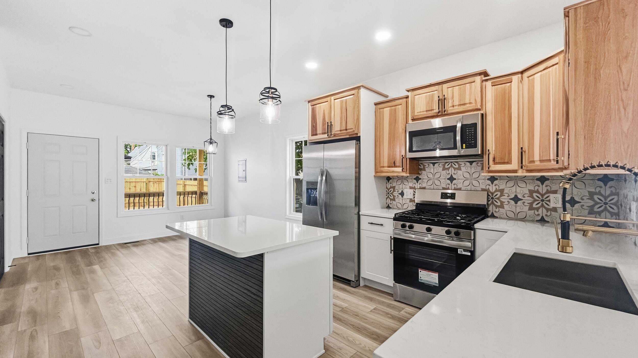 5658 Walter Avenue Hammond, IN 46320 - Photo 5 of 19 2500x1406