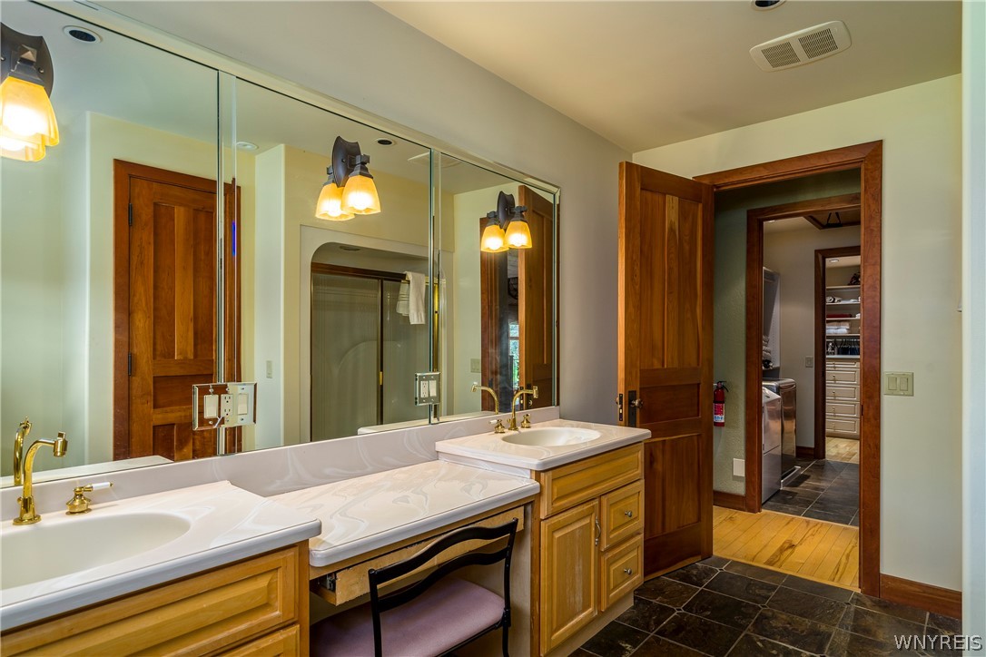 11522 Bixby Hill Road Freedom, NY 14009 - Photo 28 of 50 Full bathroom