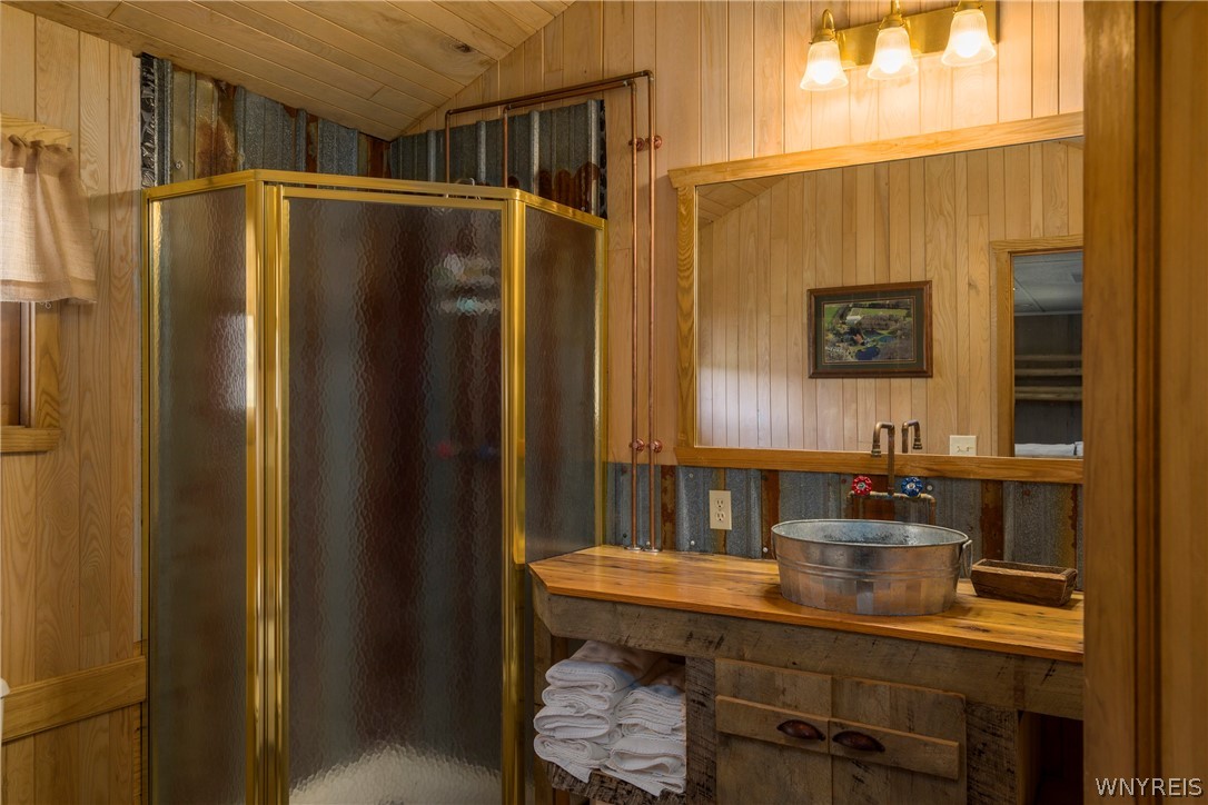 11522 Bixby Hill Road Freedom, NY 14009 - Photo 40 of 50 Cabin bathroom
