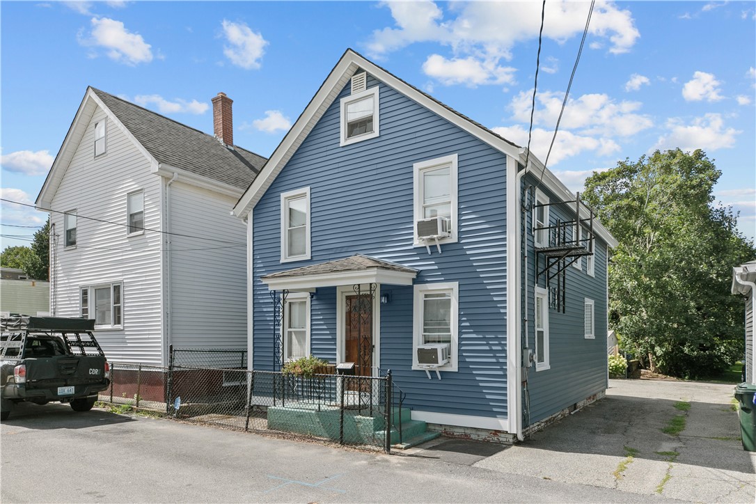 6 Murphy Avenue Bristol, RI 02809 - Photo 2 of 37