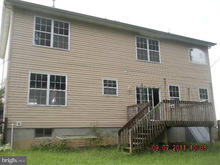 39 Riverside Road Dover, DE 19904 - Photo 2 of 13 Exterior Back