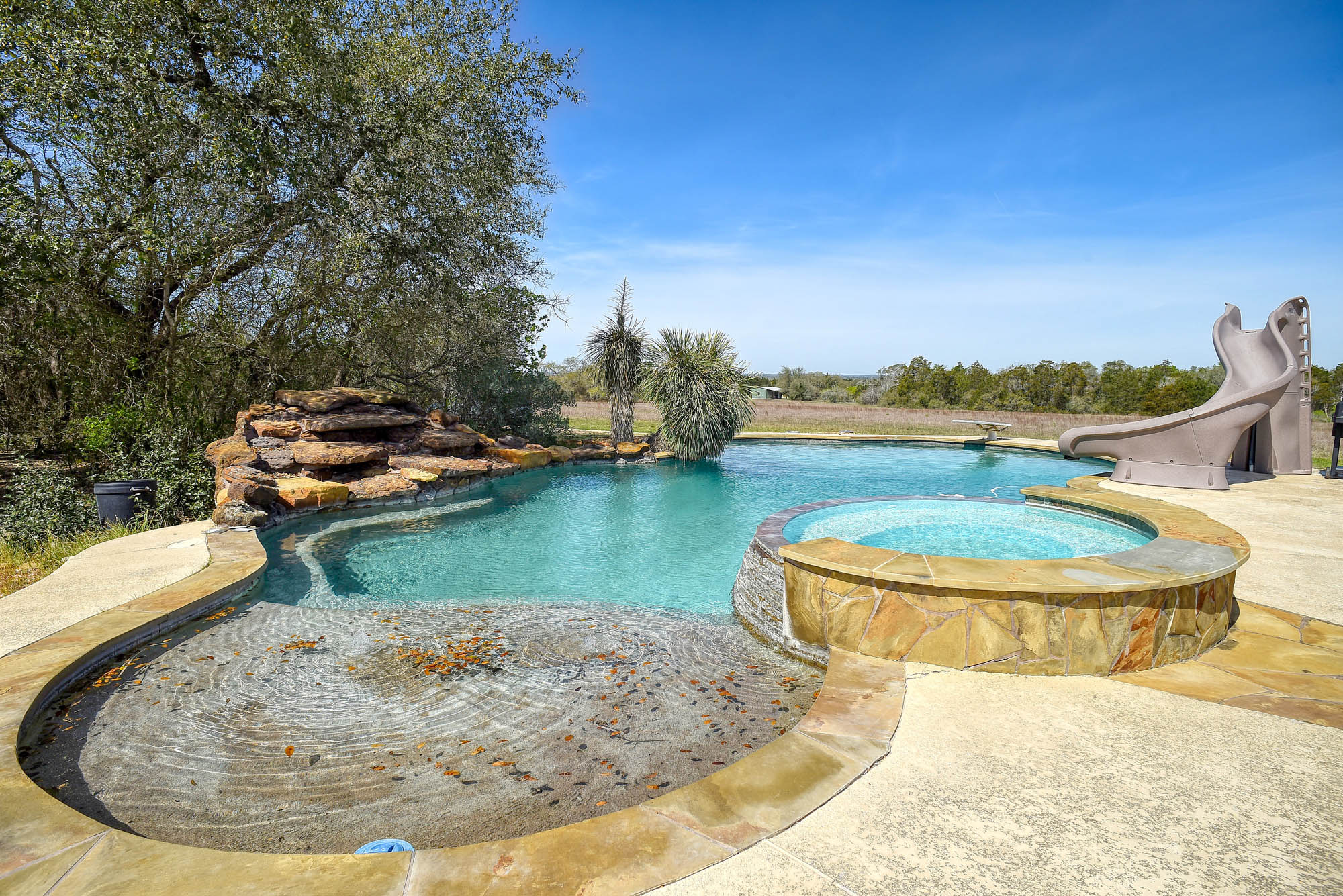 4165 Pin Oak Road Muldoon, TX 78949 - Photo 33 of 44