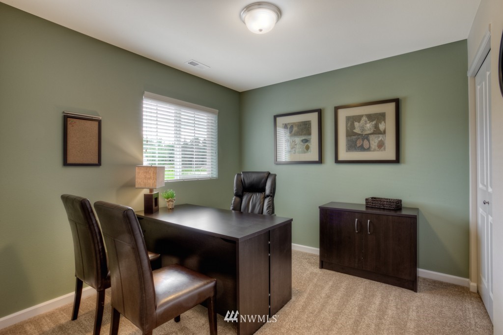 4031 181st Place Southeast Bothell, WA 98012 - Photo 16 of 17 Gallery Image 16