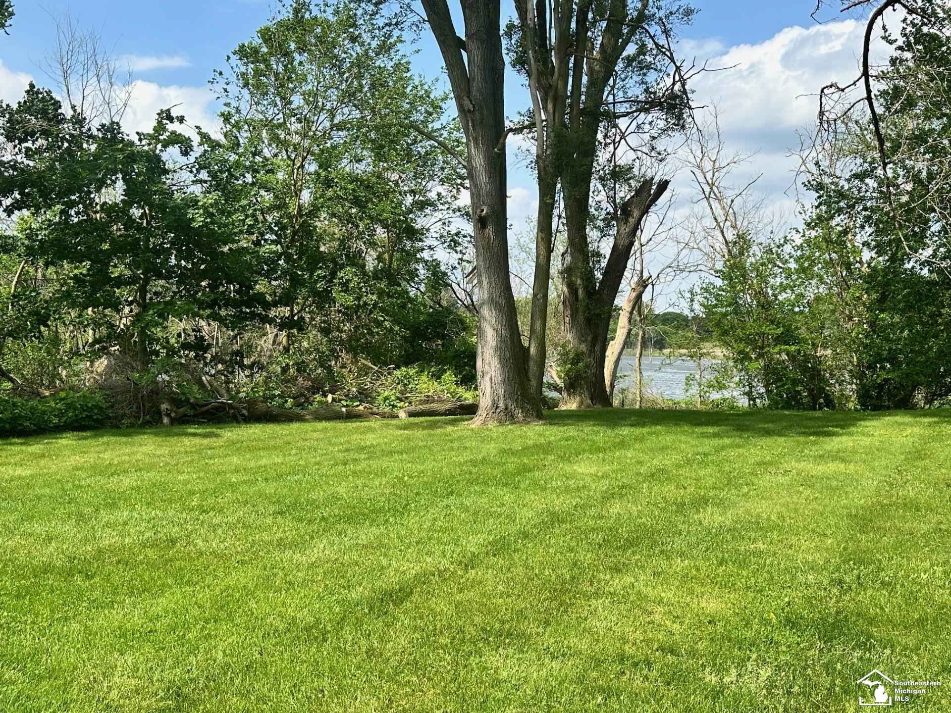 2057 West State Line Road Temperance, MI 48182 - Photo 28 of 35