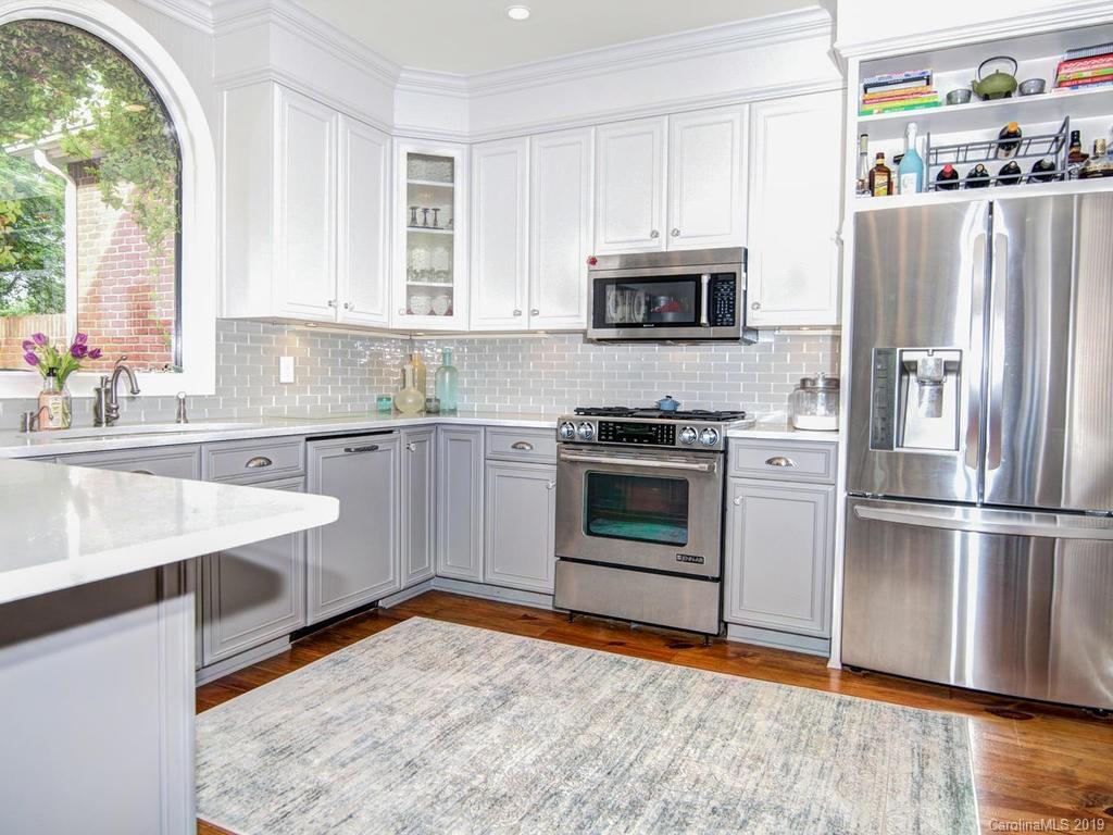 6031 Sharon Road Charlotte, NC 28210 - Photo 14 of 32 Gallery Image 14