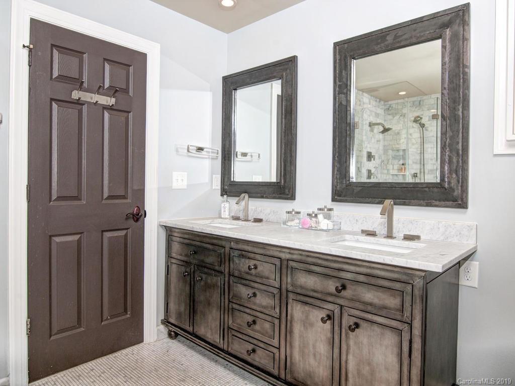6031 Sharon Road Charlotte, NC 28210 - Photo 19 of 32 Gallery Image 19