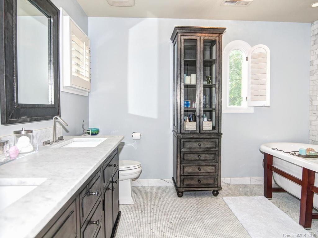 6031 Sharon Road Charlotte, NC 28210 - Photo 20 of 32 Gallery Image 20