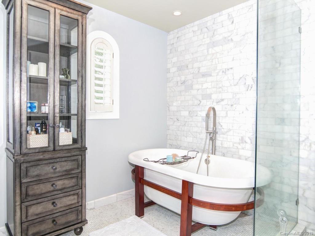 6031 Sharon Road Charlotte, NC 28210 - Photo 21 of 32 Gallery Image 21
