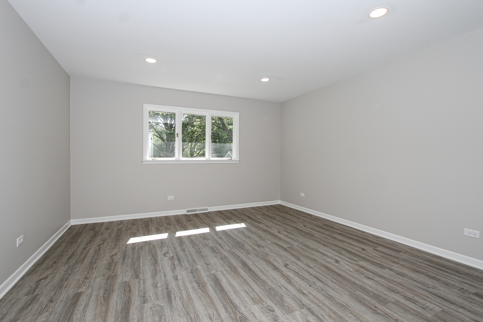 4N725 Klein Road West Chicago, IL 60185 - Photo 22 of 30 Gallery Image 22
