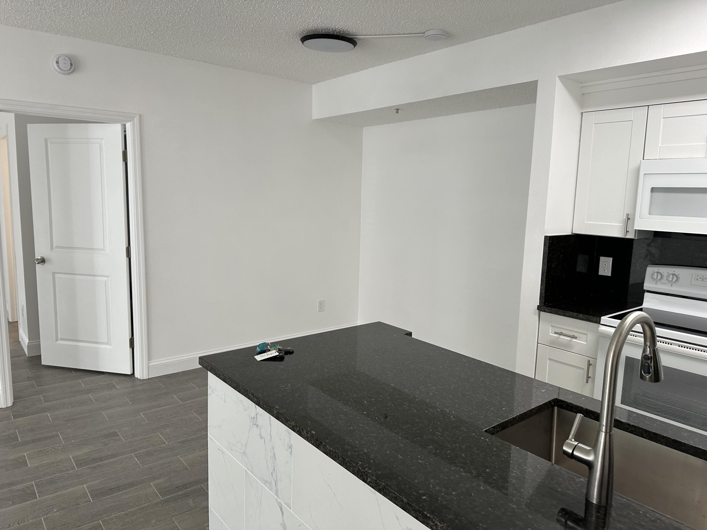 5056 Lantana Road, Unit 4105 Lake Worth, FL 33463 - Photo 8 of 28 IMG_7663