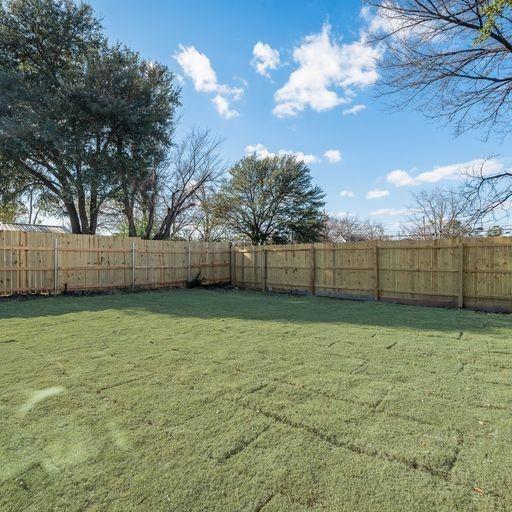 4337 Canal Street Dallas, TX 75210 - Photo 21 of 24 a view of a backyard
