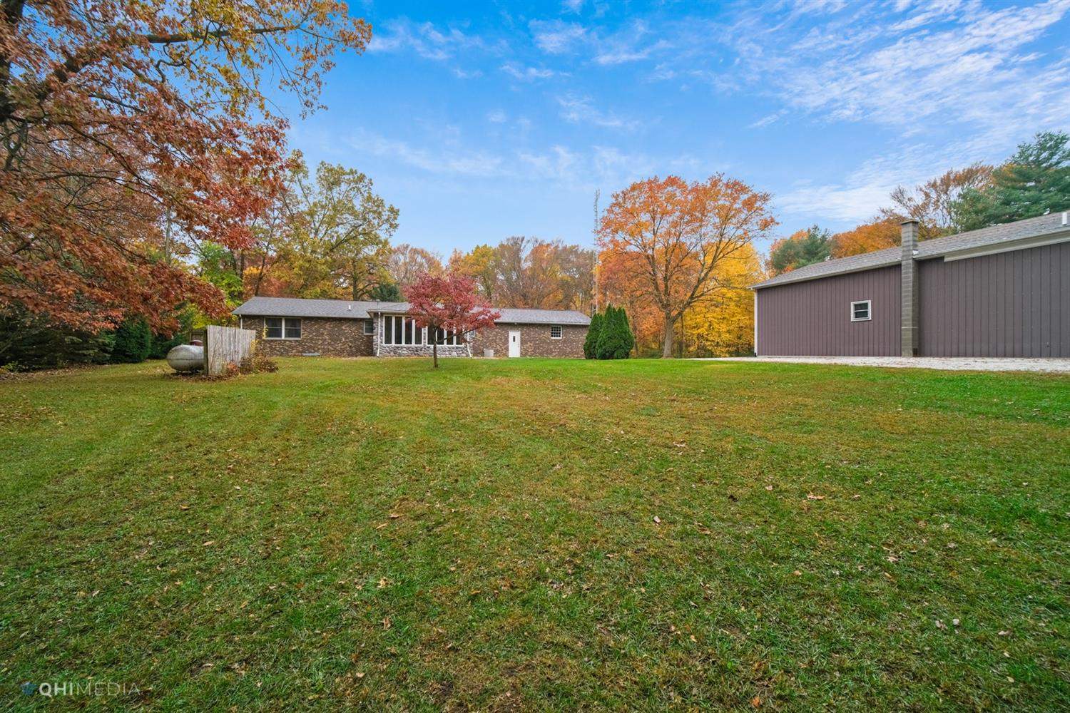 5977 East Division Road La Porte, IN 46350 - Photo 2 of 24 Gallery Image 2