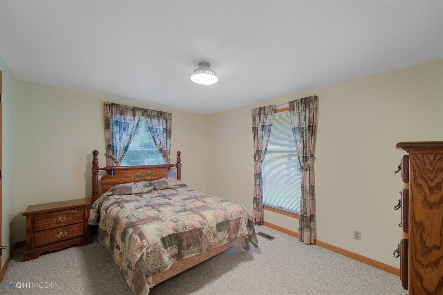 5977 East Division Road La Porte, IN 46350 - Photo 17 of 24 Gallery Image 17