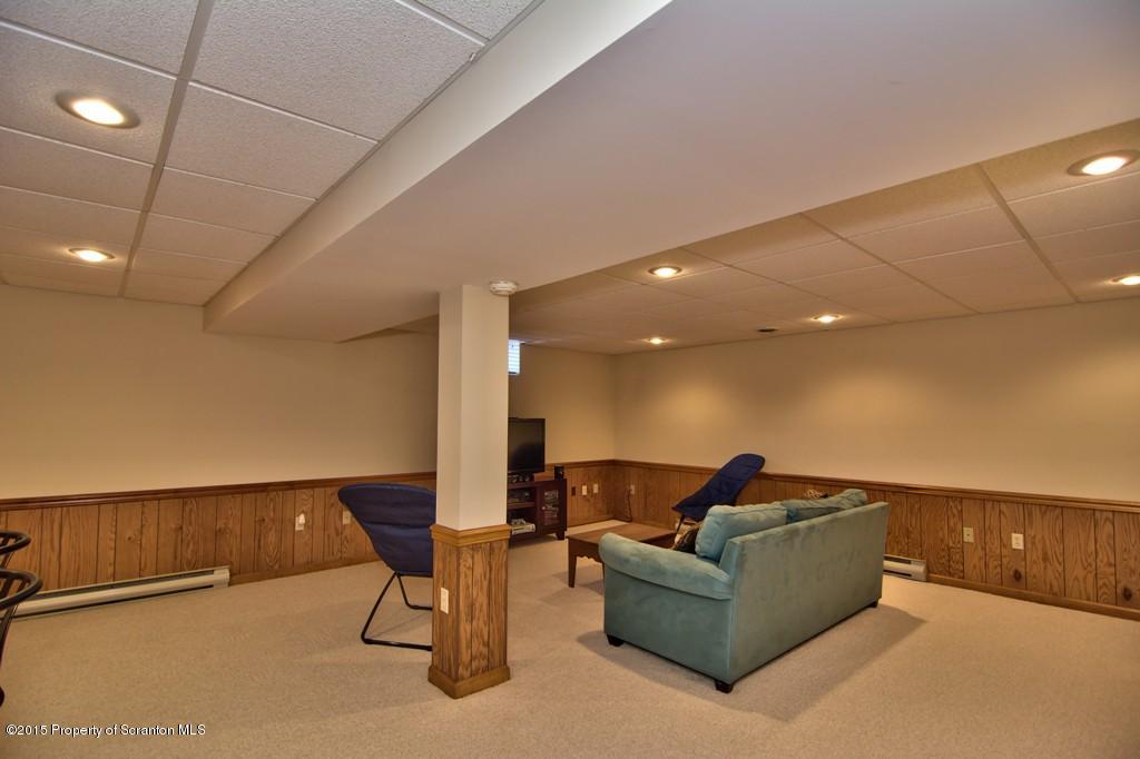 1102 Oakmont Road Clarks Summit, PA 18411 - Photo 61 of 68 Gallery Image 61