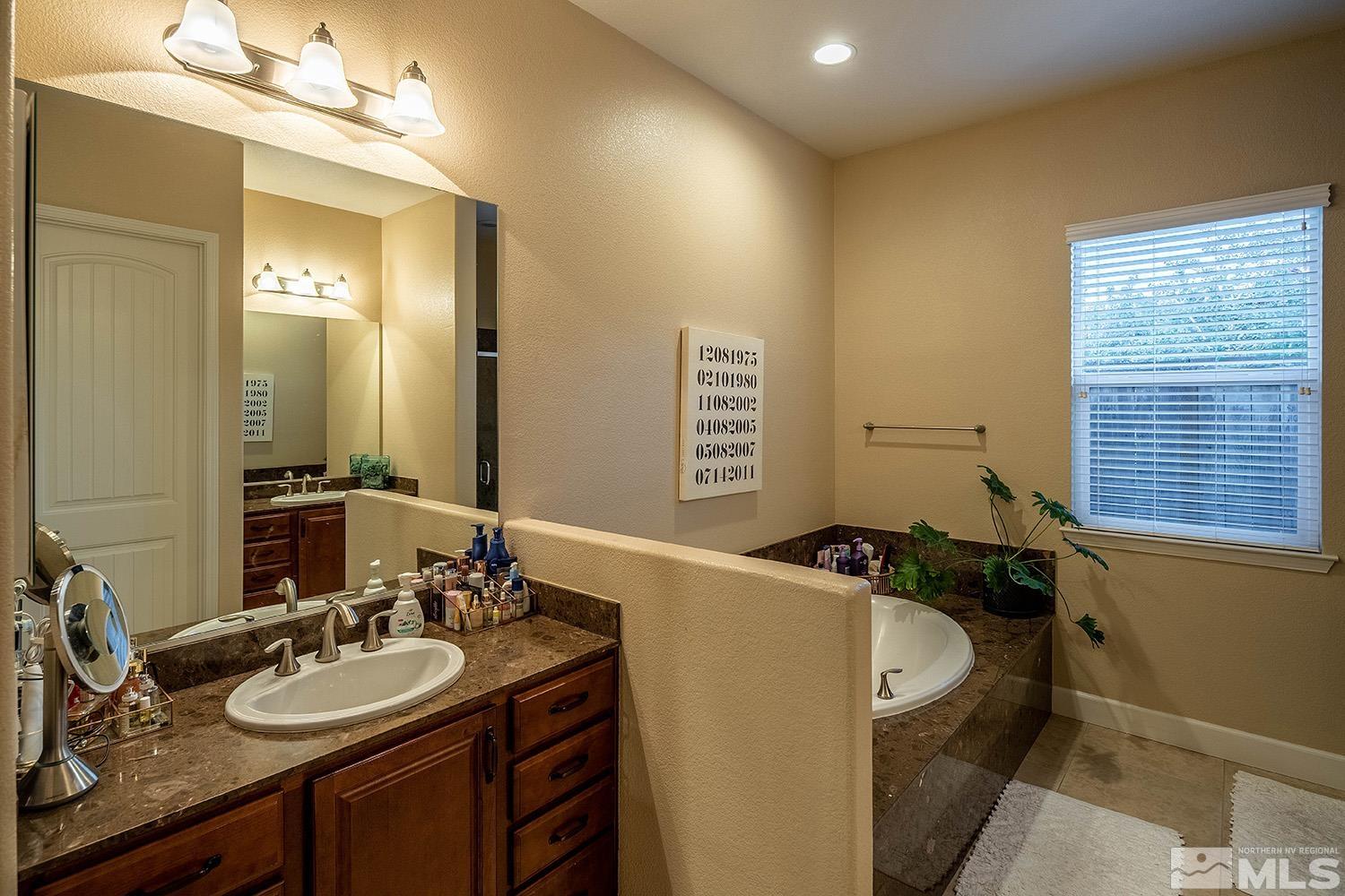 2375 Maple Leaf Trail Reno, NV 89523 - Photo 9 of 40 Photo 9