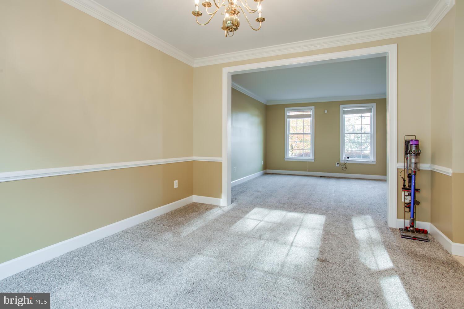 3403 Logstone Drive Triangle, VA 22172 - Photo 23 of 66 a view of livingroom with window