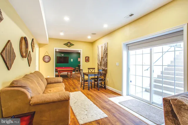 $749,999 | 3403 Logstone Drive, Triangle, VA 22172