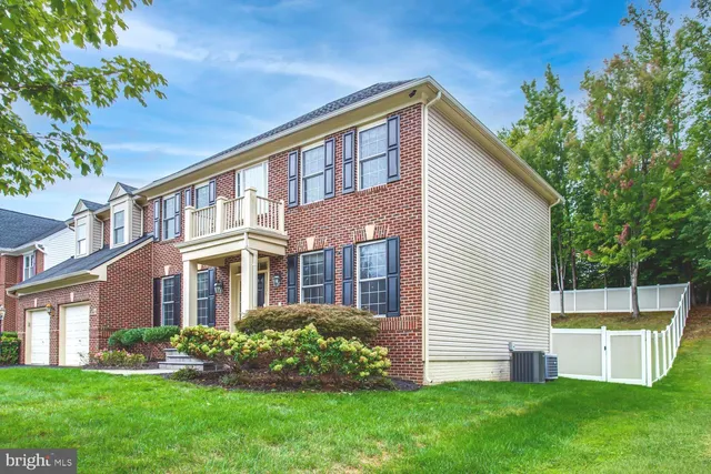 $749,999 | 3403 Logstone Drive, Triangle, VA 22172