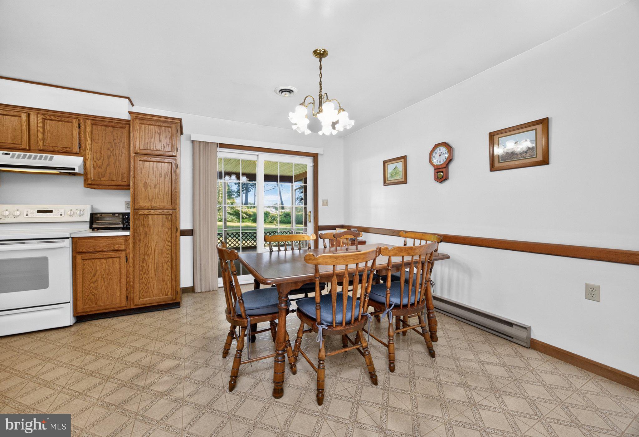 725 Ewing Road Cochranville, PA 19330 - Photo 10 of 55 Eat-in